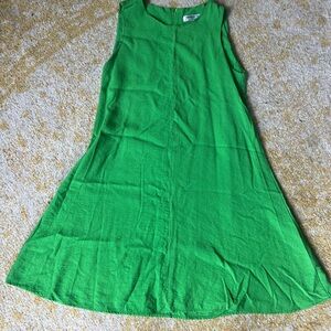 Green Sleeveless Dress